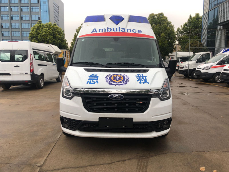 福特V348長(zhǎng)軸高頂客運(yùn)（福星頂）救護(hù)車(chē)